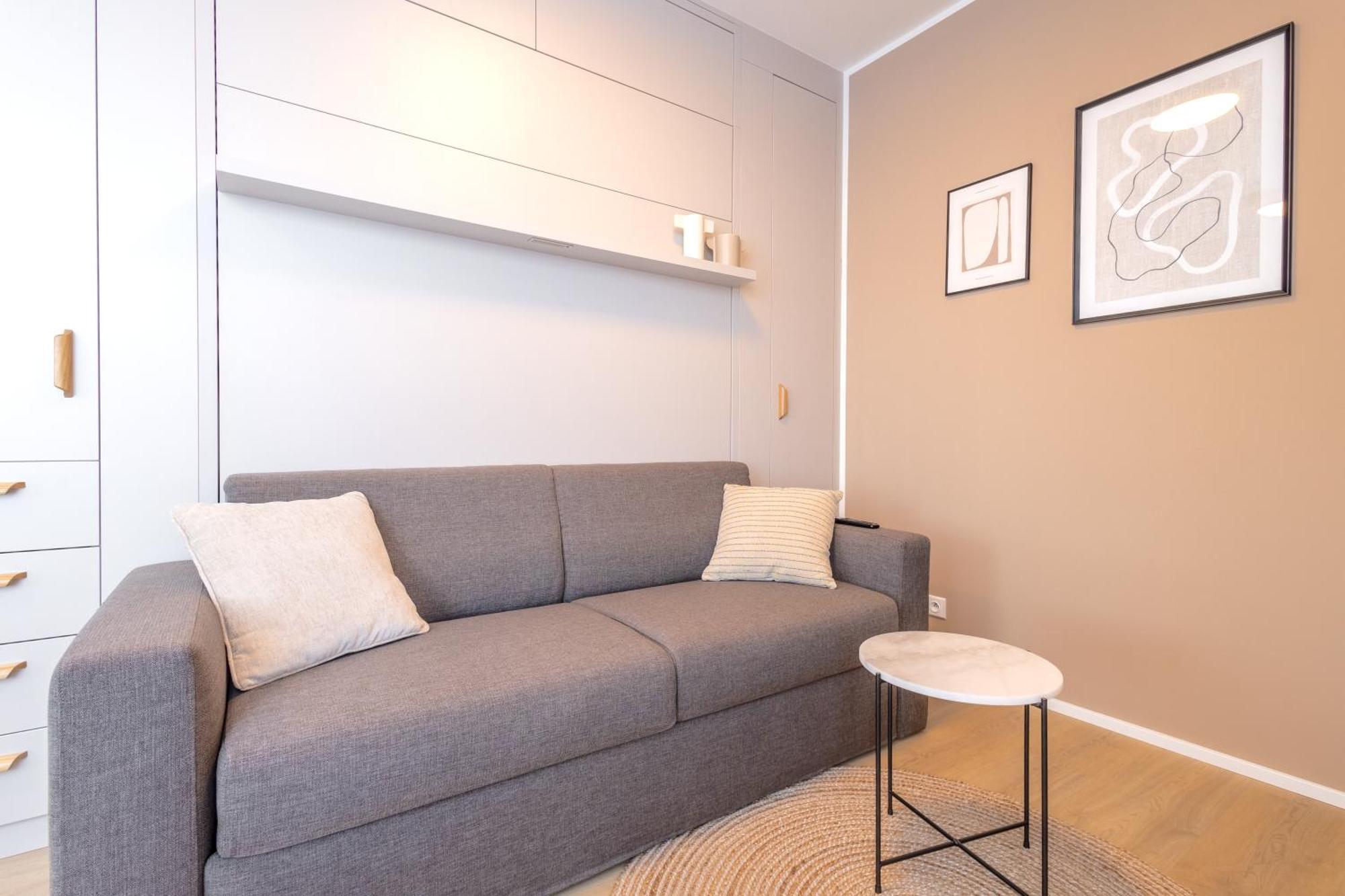 Bright 2Br - 7Th Floor, Balcony, Free Parking By Gravity Pragueアパートメント エクステリア 写真