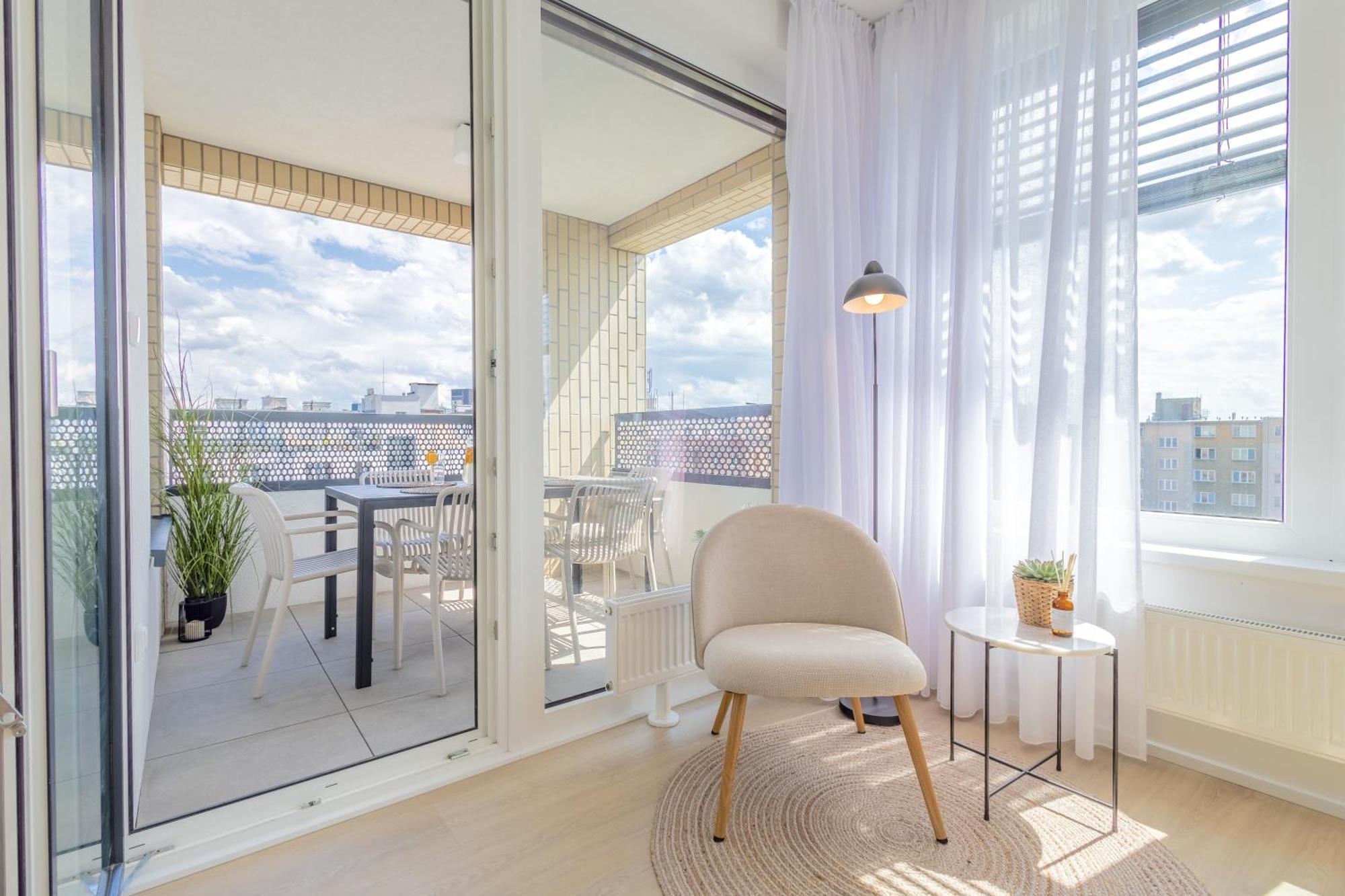Bright 2Br - 7Th Floor, Balcony, Free Parking By Gravity Pragueアパートメント エクステリア 写真